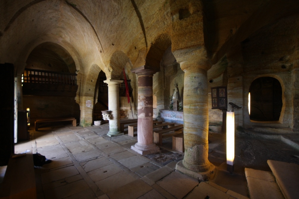 Iglesia rupestre en olleros de pisuerga